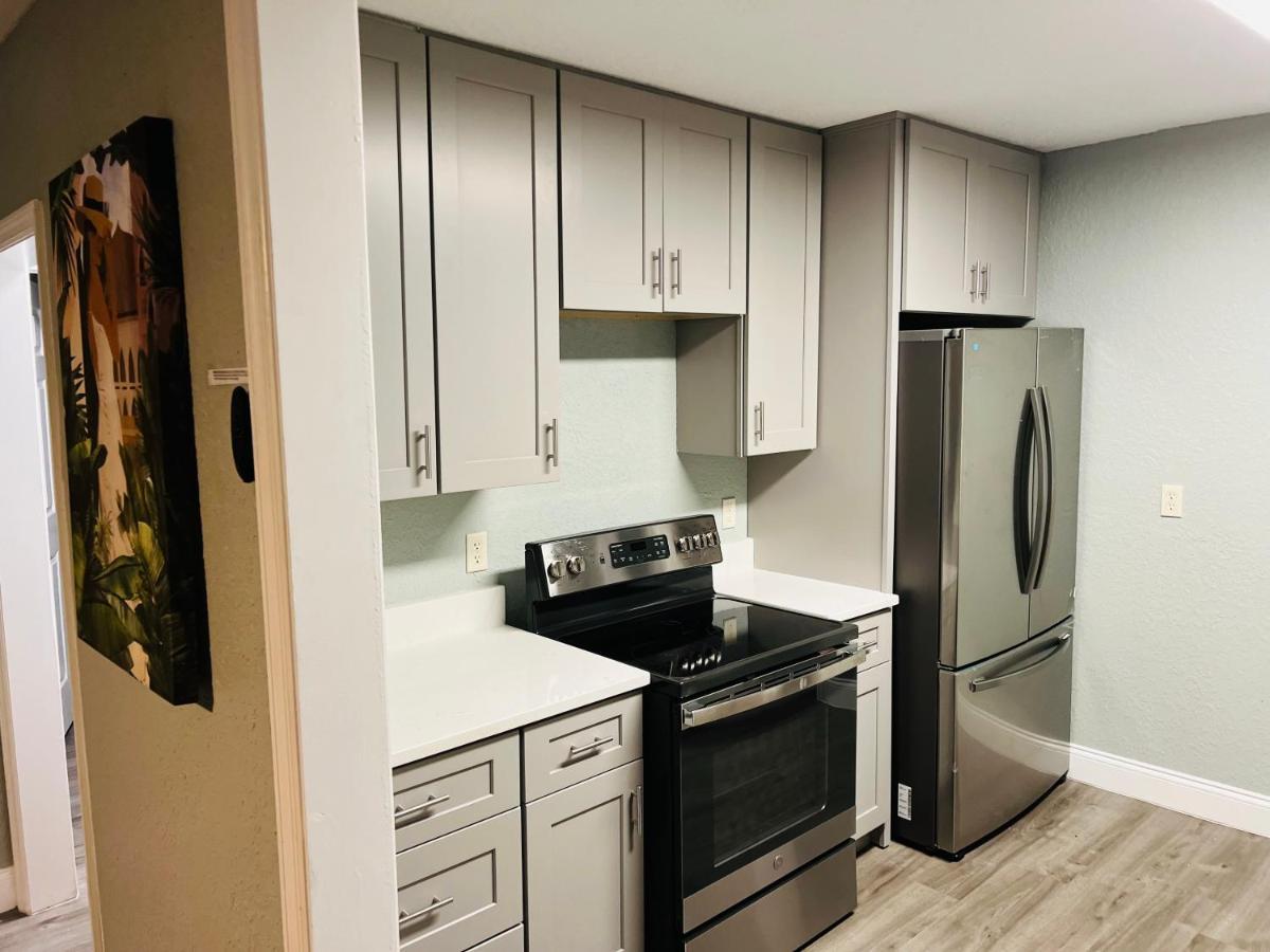 Hébergement de vacances 3bdrm Fruit Tree Near Downtown
